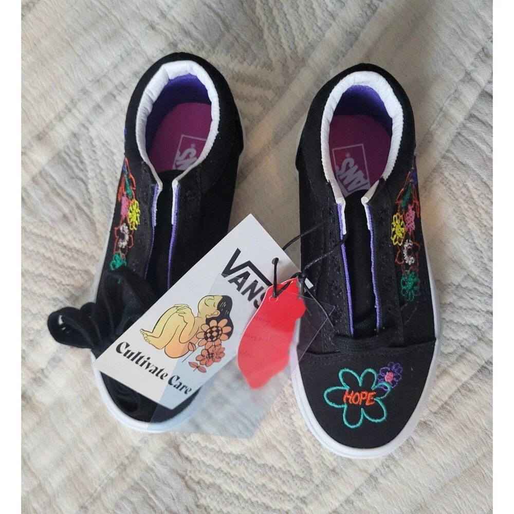 Vans Kids Cultivate Care Embroidered‎ Floral Sneakers Black NWT 12T